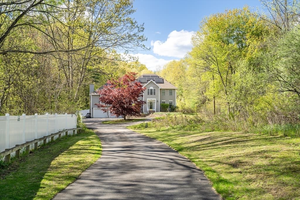 Single Family Residence at 3 Avalon Court, Methuen MA 01844, Methuen, photo 3 of 40