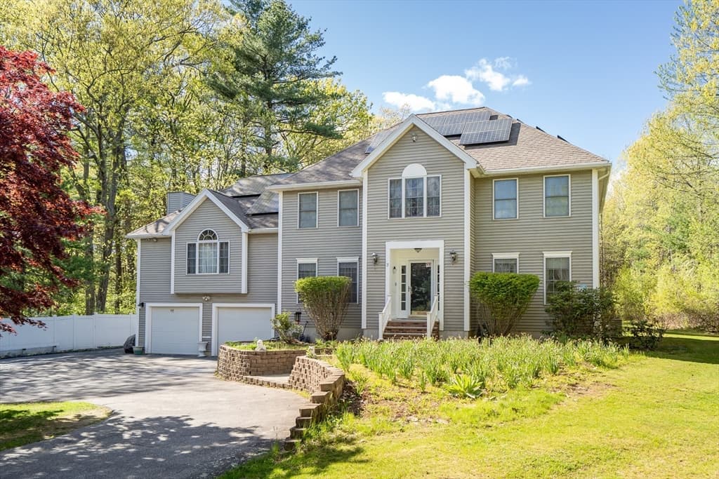 3 Avalon Court, Methuen MA 01844