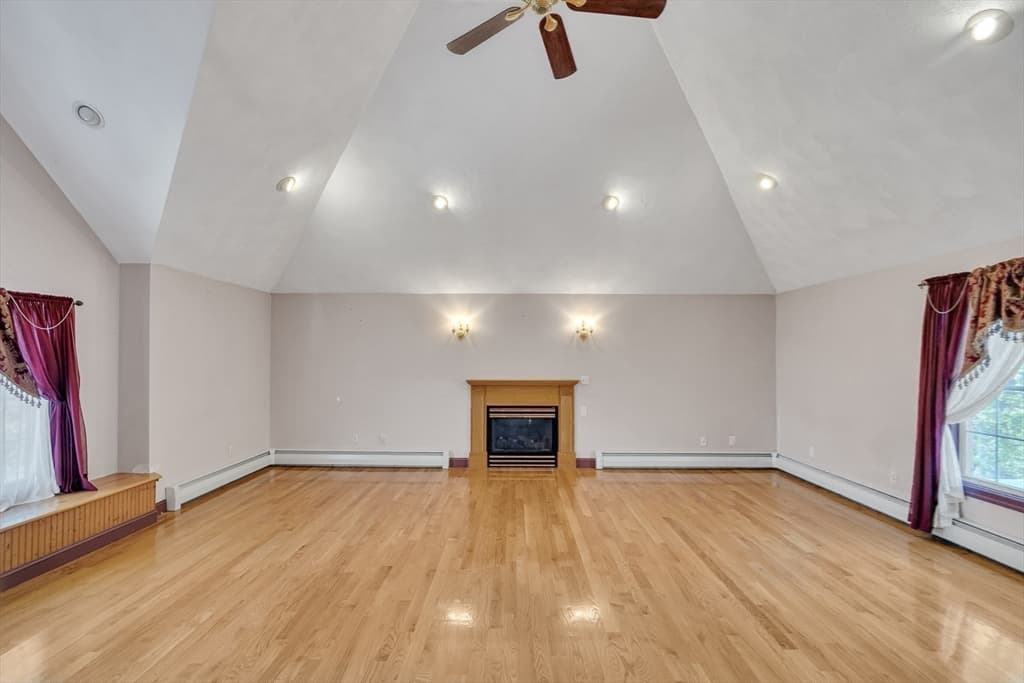 Single Family Residence at 3 Avalon Court, Methuen MA 01844, Methuen, photo 15 of 40