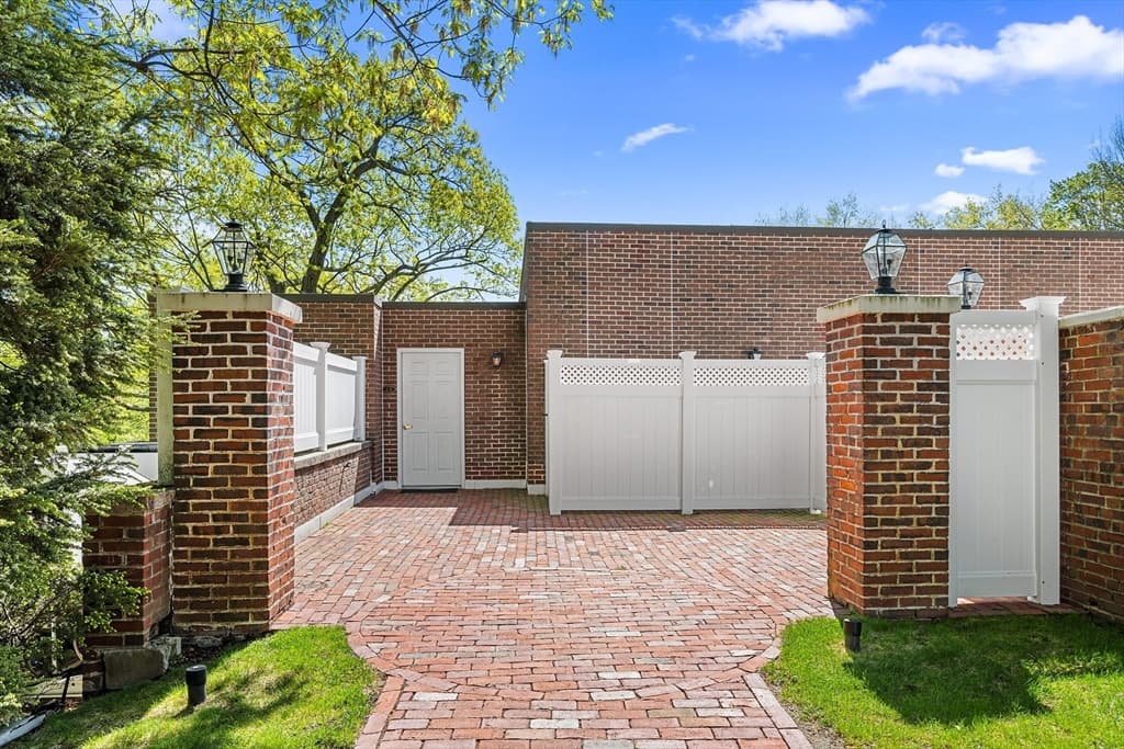 63 Garden Rd # C5, Wellesley MA 02481 photo 22