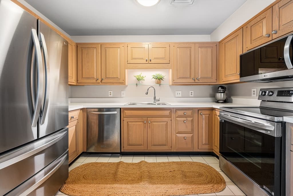 63 Garden Rd # C5, Wellesley MA 02481 photo 9