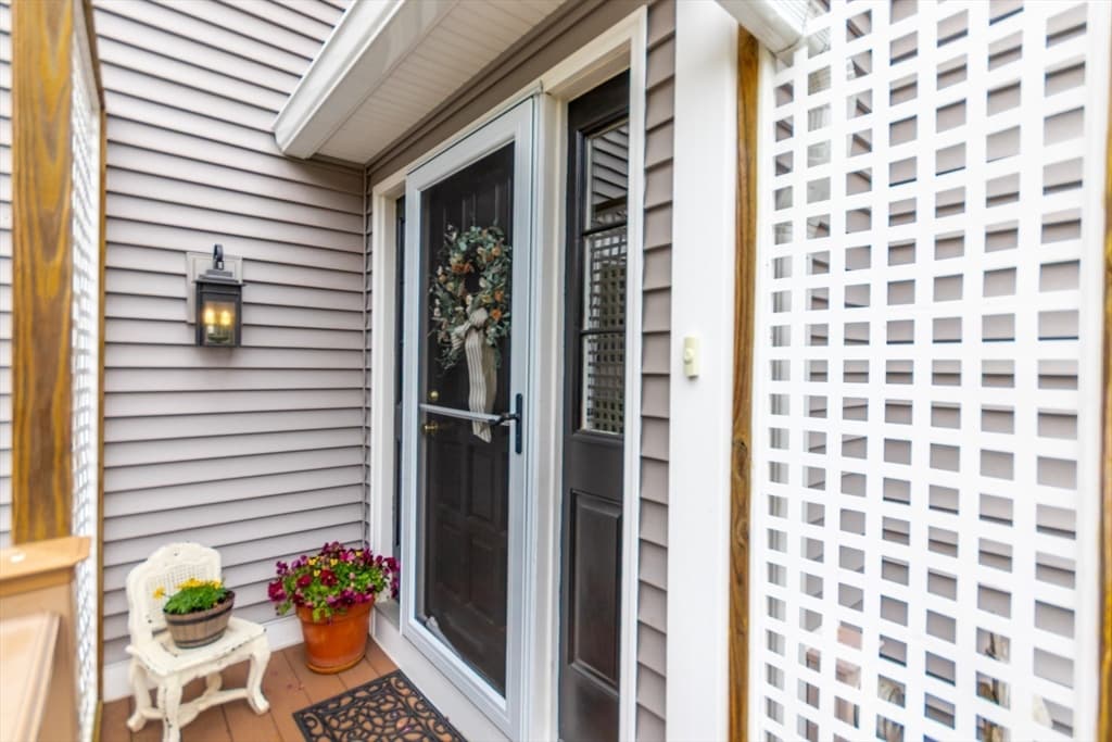 Condominium at 6 Aspen Rd # 6, Bourne MA 02532, photo 6 of 40