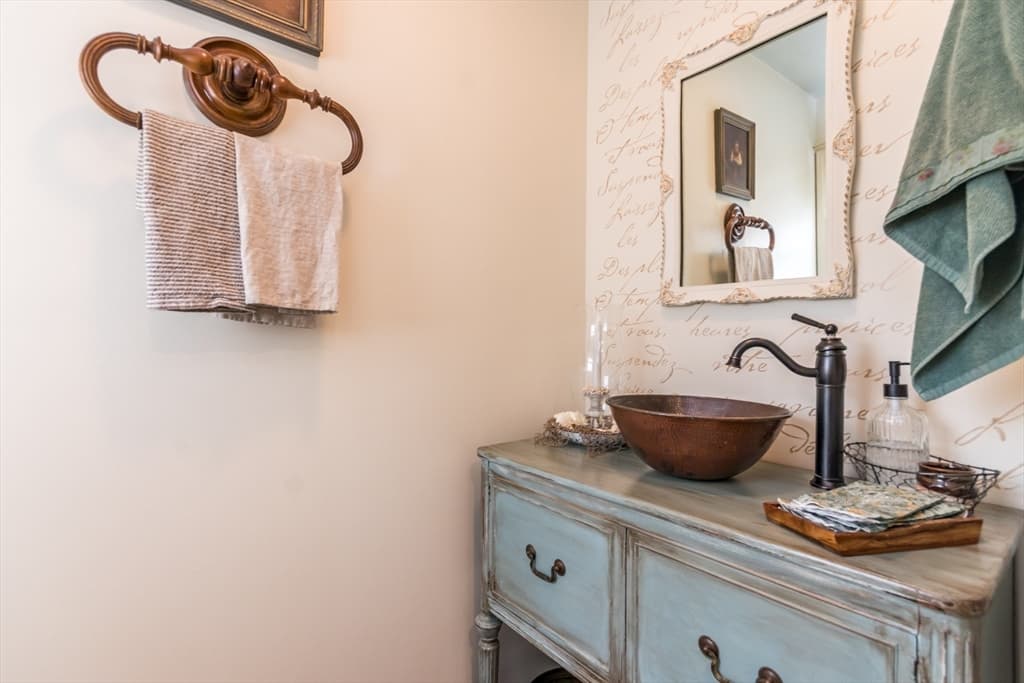 Condominium at 6 Aspen Rd # 6, Bourne MA 02532, photo 22 of 40