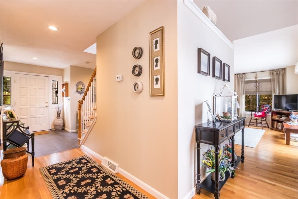 Condominium at 6 Aspen Rd # 6, Bourne MA 02532, photo 7 of 40