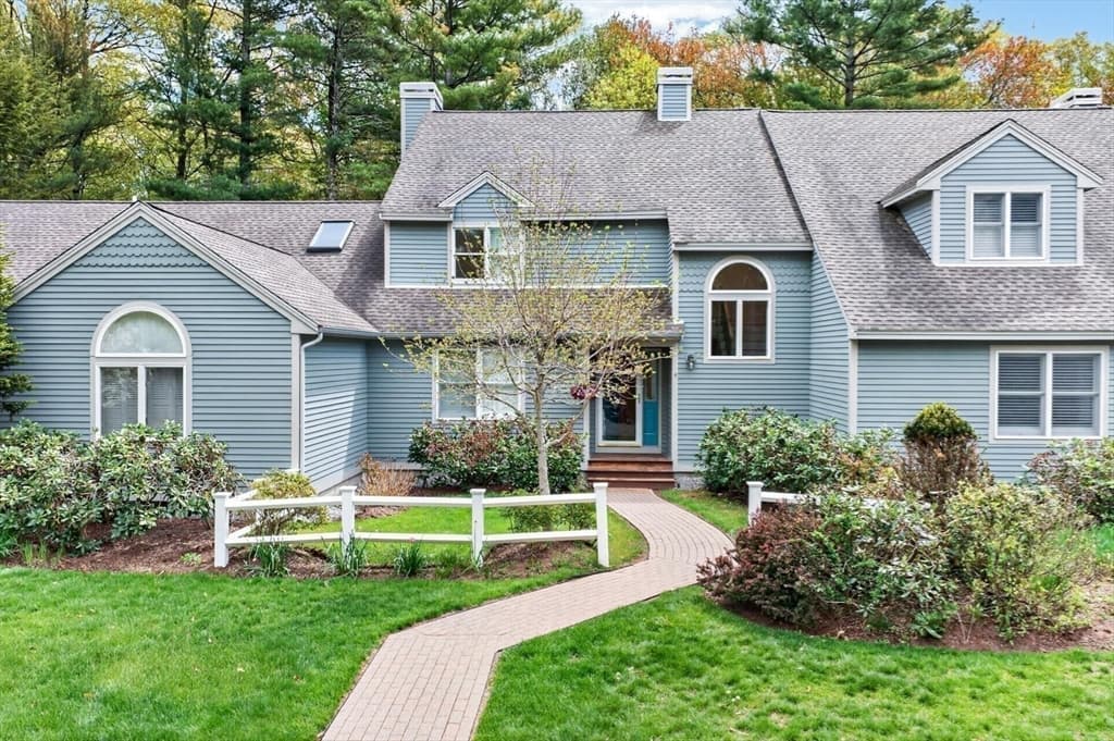 4 Deer Grass Ln # 4, Acton MA 01720