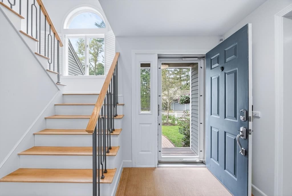 Condominium at 4 Deer Grass Ln # 4, Acton MA 01720, photo 18 of 42