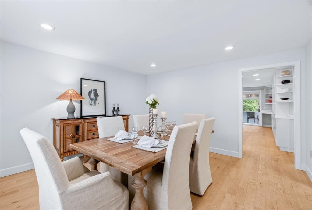 Condominium at 4 Deer Grass Ln # 4, Acton MA 01720, photo 11 of 42