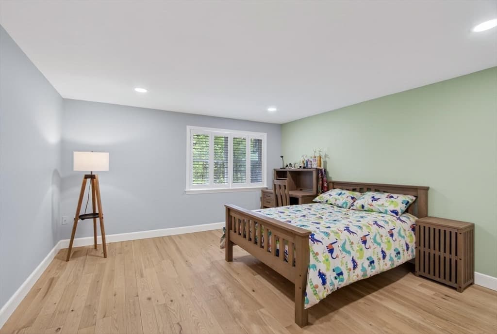 Condominium at 4 Deer Grass Ln # 4, Acton MA 01720, photo 25 of 42