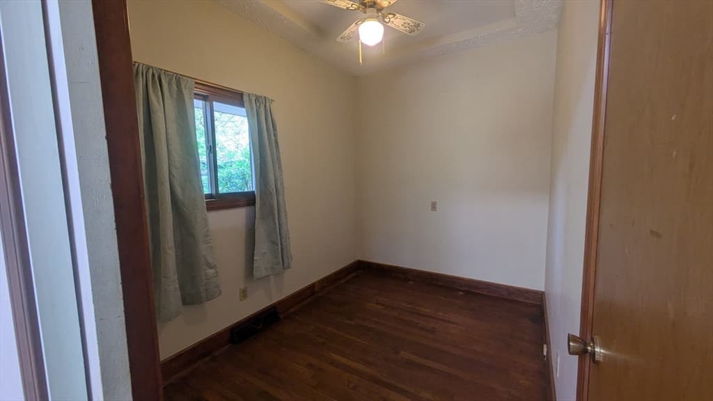 Single Family Residence at 22 Vernon St, Boston MA 02136, photo 11 of 25