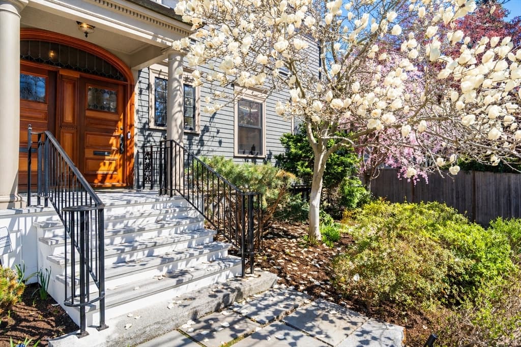9 Farrar Street # 9, Cambridge MA 02138 photo 2