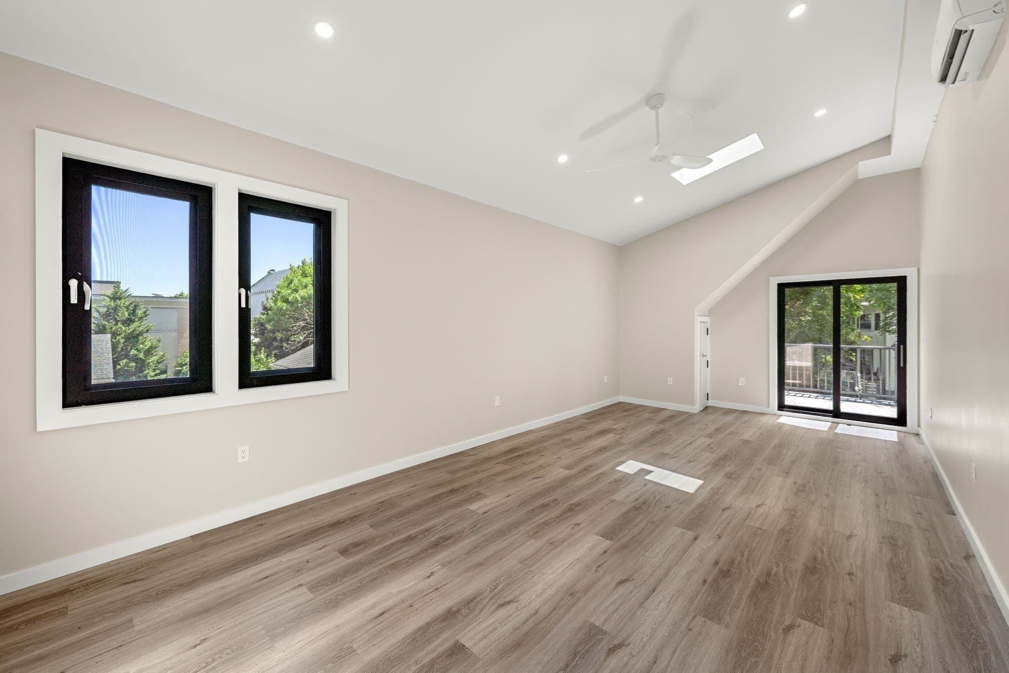 Condominium at 14 Schuyler # 4, Boston MA 02121, Boston, photo 17 of 31