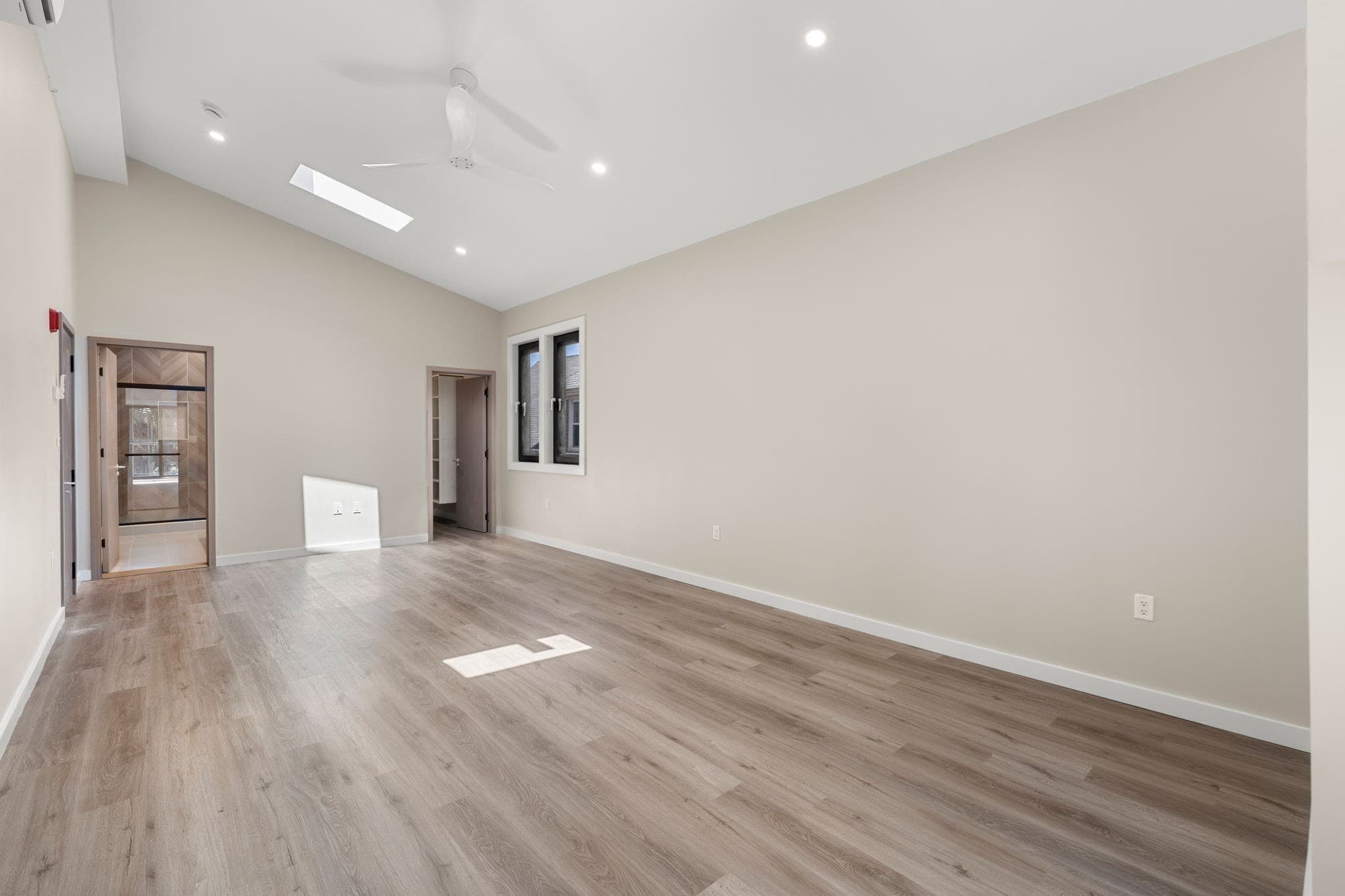 Condominium at 14 Schuyler # 4, Boston MA 02121, Boston, photo 20 of 31