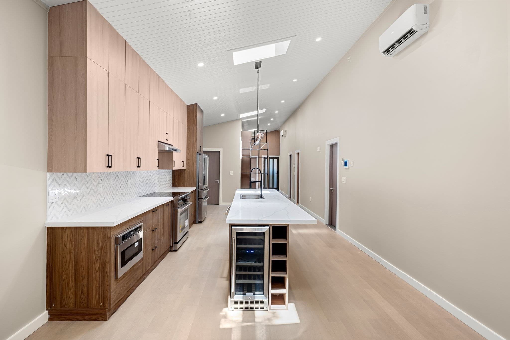 Condominium at 14 Schuyler # 4, Boston MA 02121, Boston, photo 9 of 31