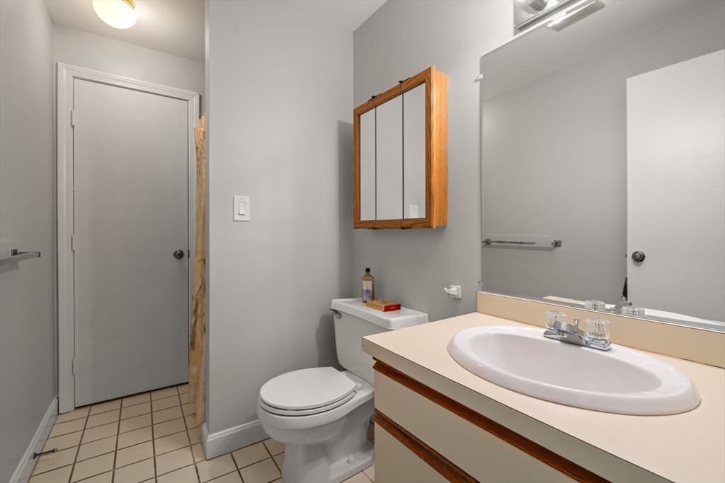 Condominium at 85 Victoria Heights # 85, Boston MA 02136, photo 7 of 24