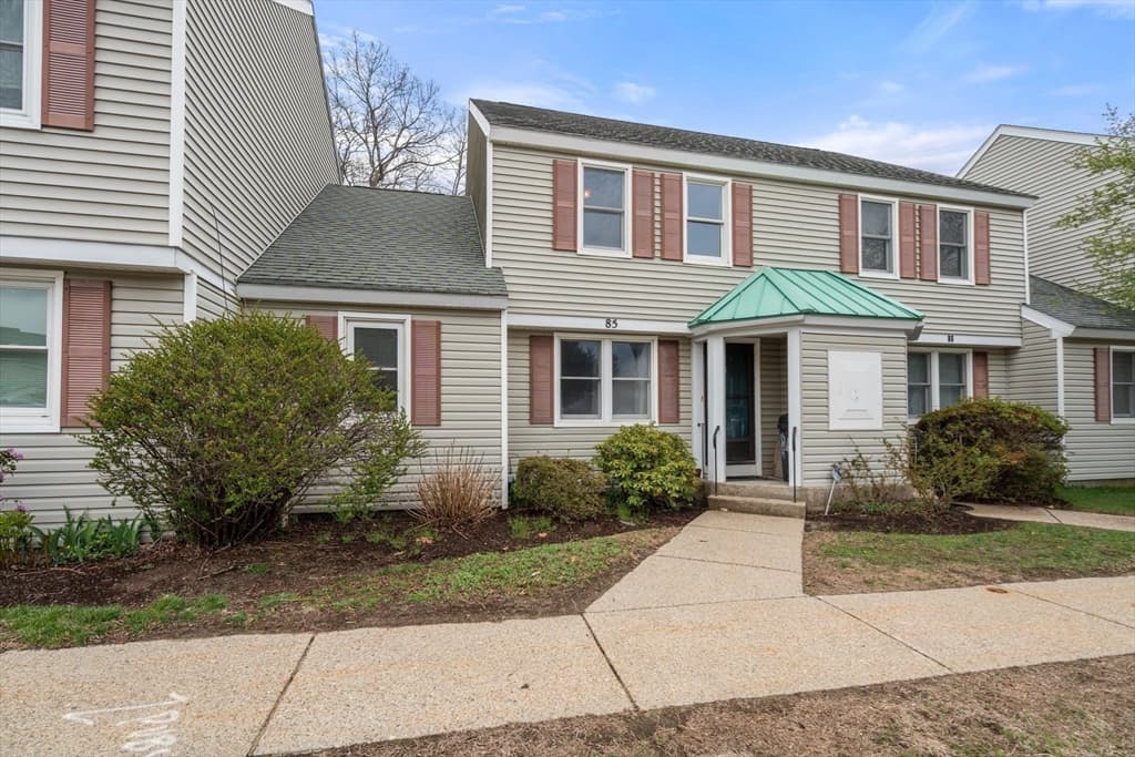 85 Victoria Heights # 85, Boston MA 02136