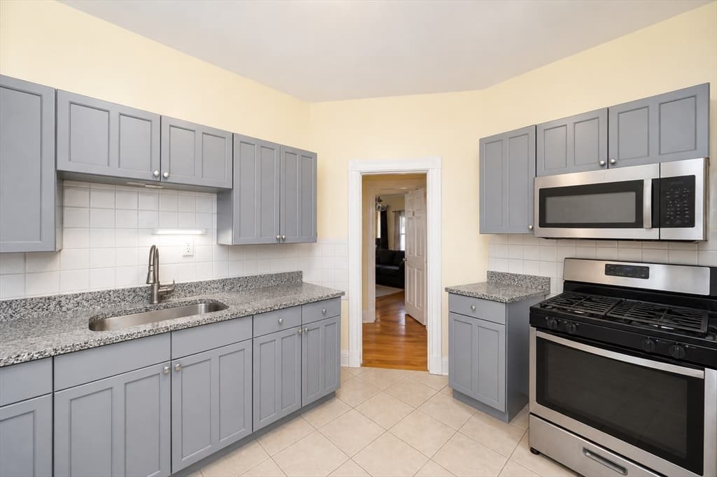 3 Family at 45 Msgr Patrick J Lydon Way, Boston MA 02124, Boston, photo 16 of 29
