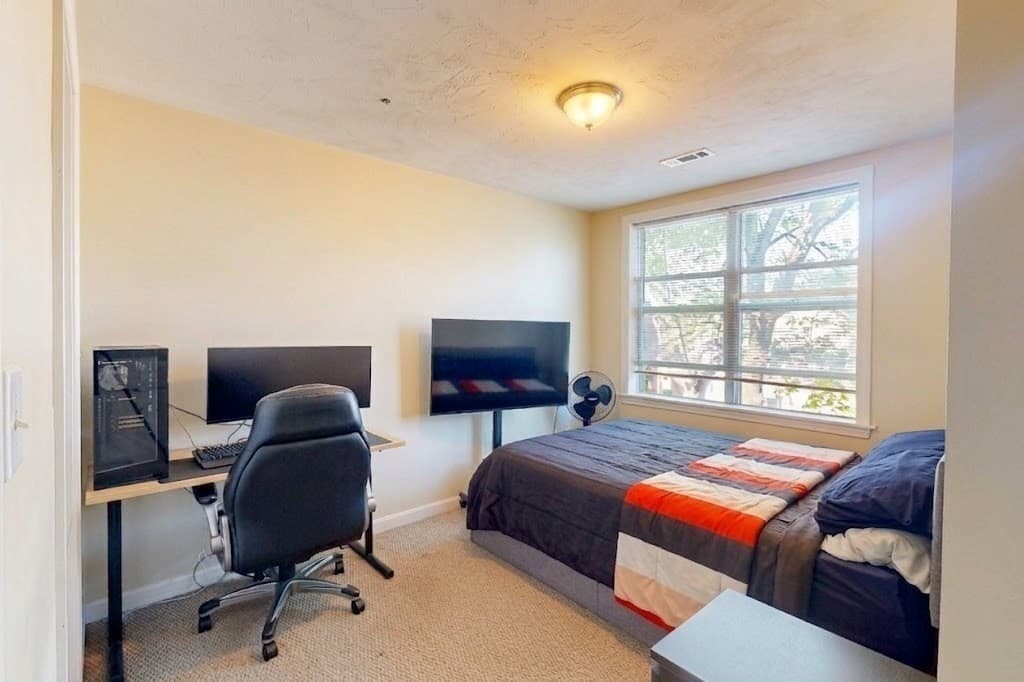 Condominium at 110 Coolidge Hill Rd # 4, Watertown MA 02472, photo 10 of 19