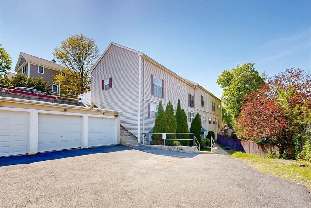 Condominium at 110 Coolidge Hill Rd # 4, Watertown MA 02472, photo 18 of 19