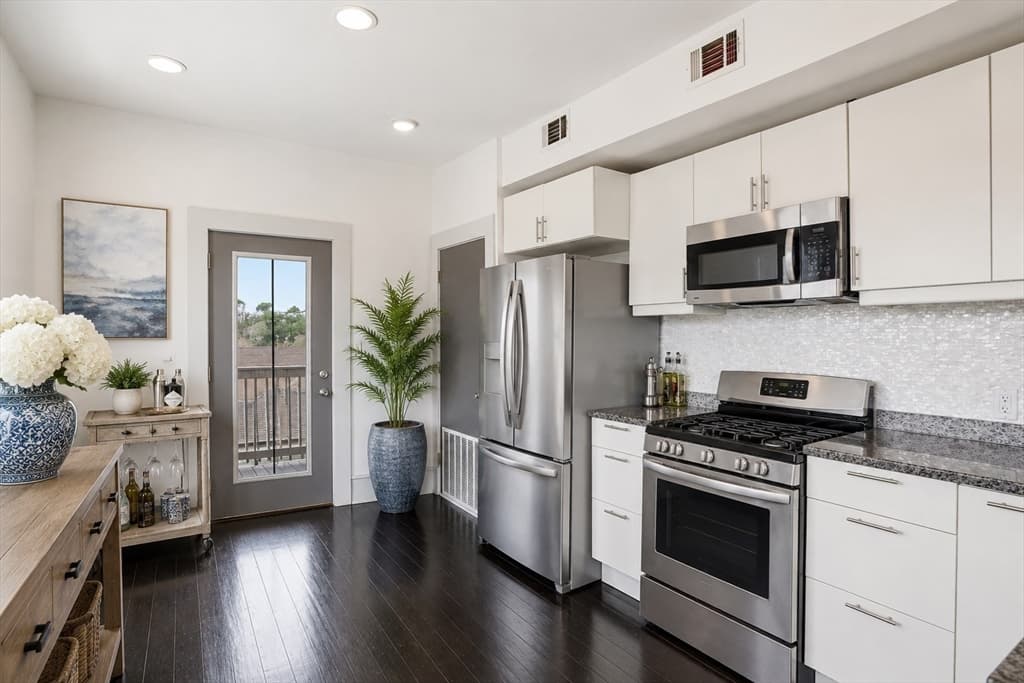 Condominium at 28 Church St # 3, Boston MA 02122, Boston, photo 7 of 15