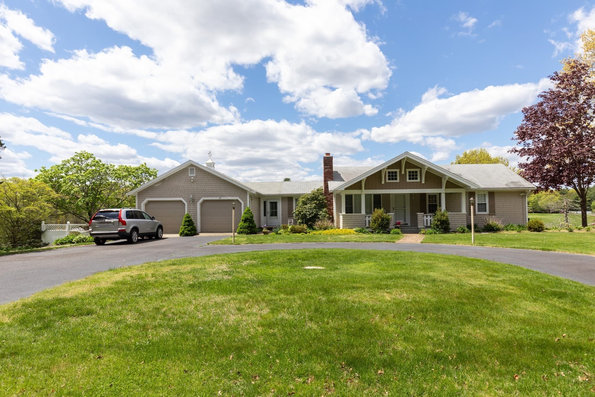 27 Reservoir Ave, Lakeville MA 02347