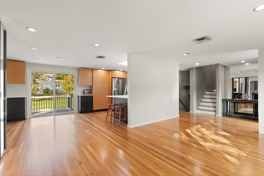 Single Family Residence at 19 Selwyn Rd, Newton MA 02461, photo 10 of 27