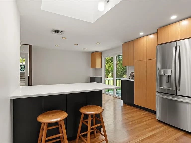 Single Family Residence at 19 Selwyn Rd, Newton MA 02461, photo 4 of 27