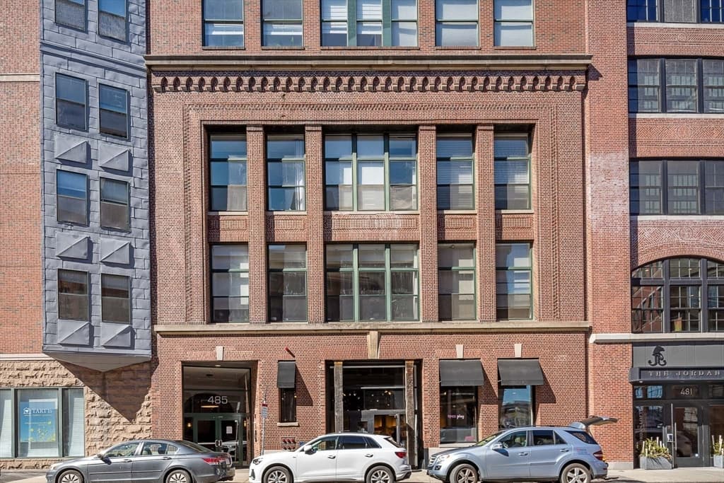 Condominium at 485-495 Harrison Ave # 404, Boston MA 02118, photo 20 of 24