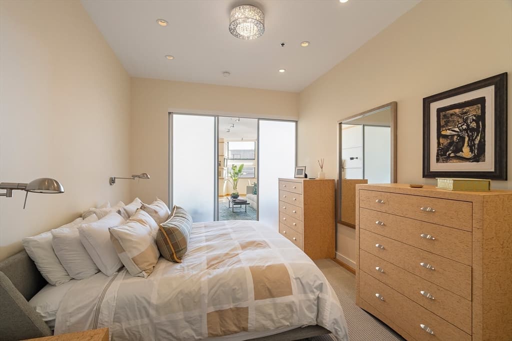 Condominium at 485-495 Harrison Ave # 404, Boston MA 02118, photo 11 of 24