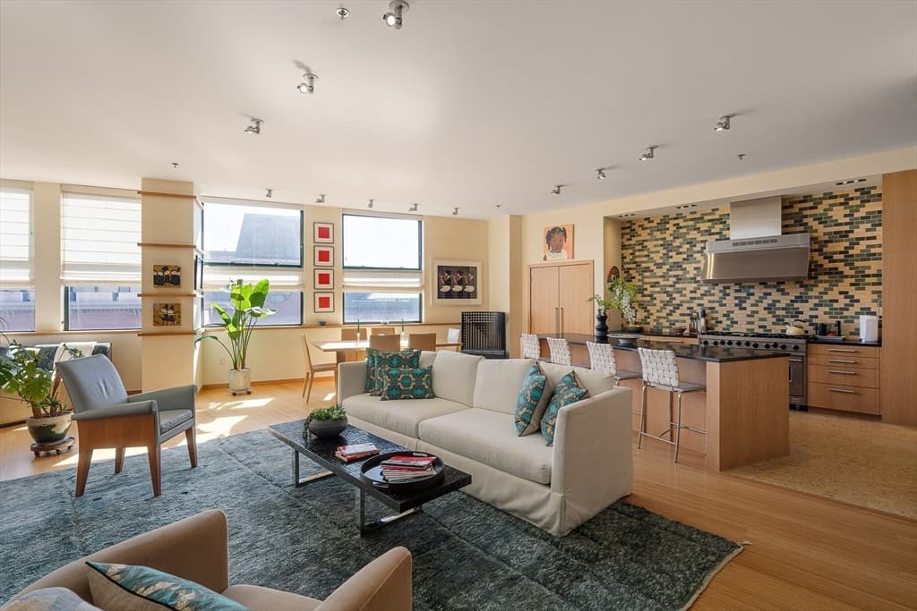 Condominium at 485-495 Harrison Ave # 404, Boston MA 02118, photo 8 of 24