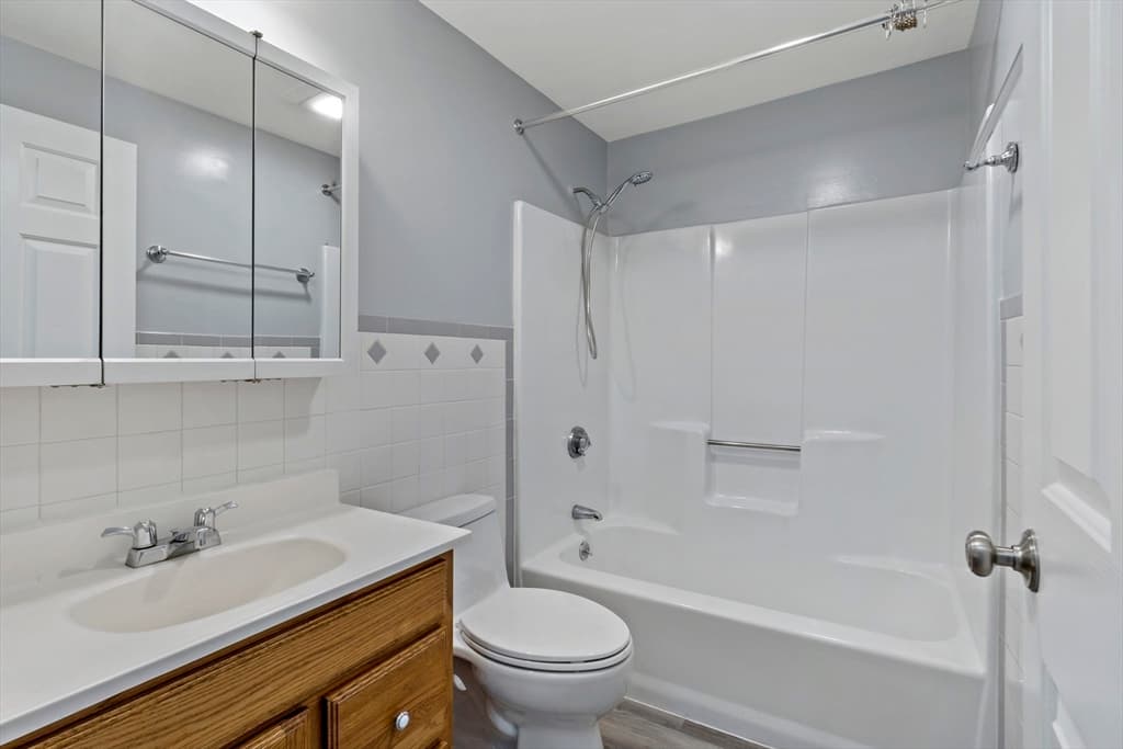 5455 N Main St # 4D, Fall River MA 02720 photo 19