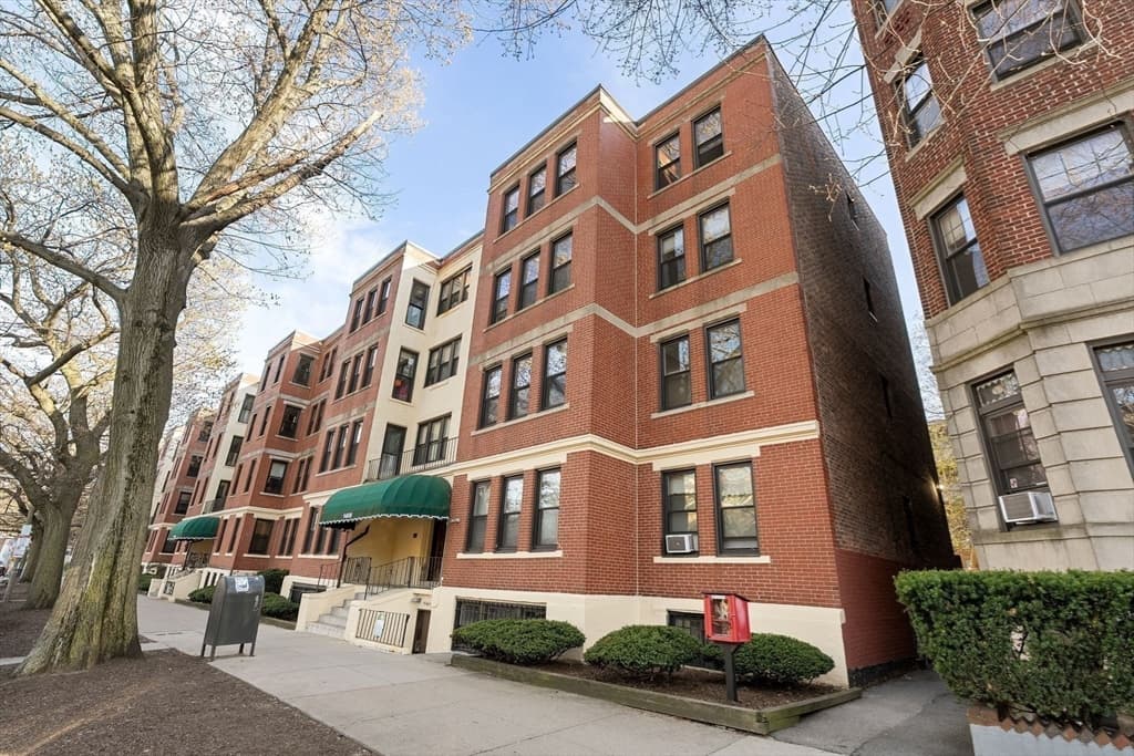 Condominium at 1408 Commonwealth Ave # 11, Boston MA 02134, photo 24 of 26