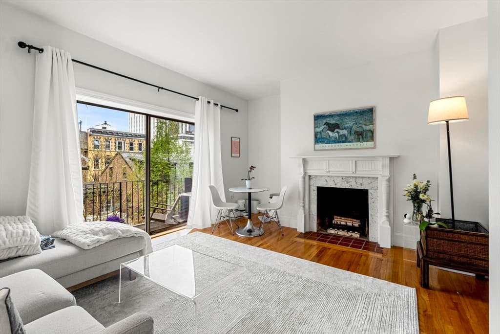 21 Hancock St # 3, Boston MA 02114