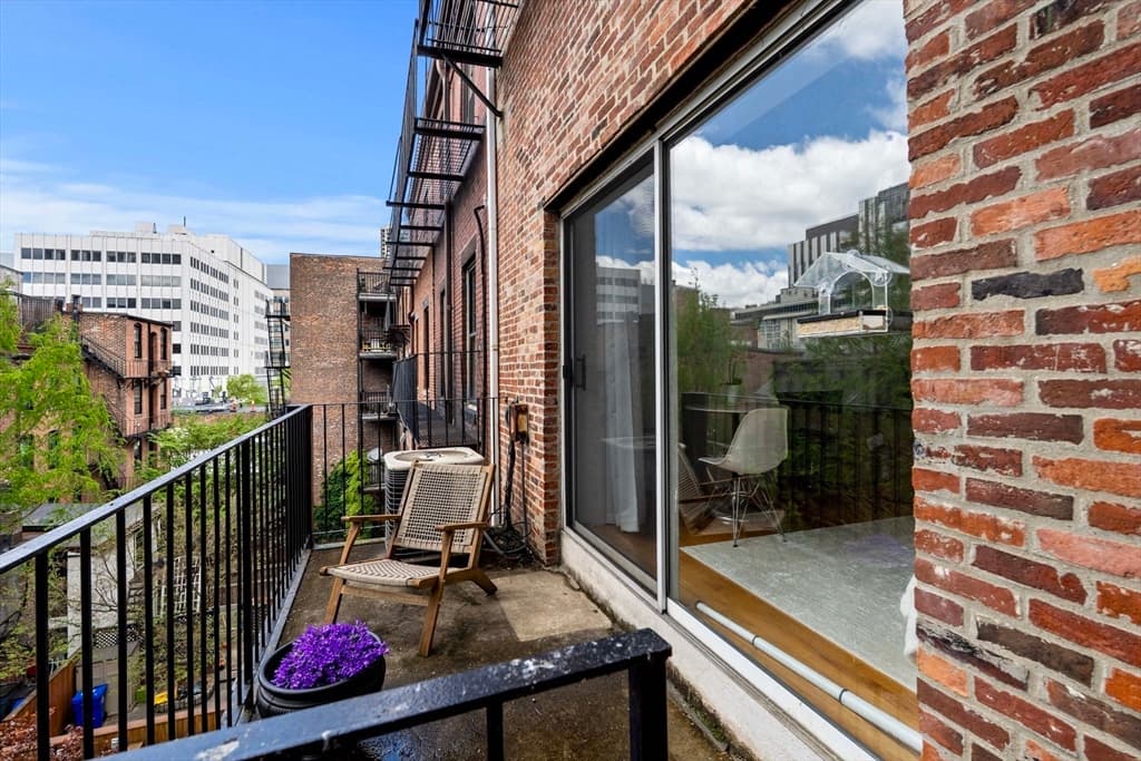 Condominium at 21 Hancock St # 3, Boston MA 02114, photo 20 of 23
