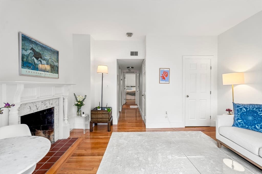 Condominium at 21 Hancock St # 3, Boston MA 02114, photo 4 of 23
