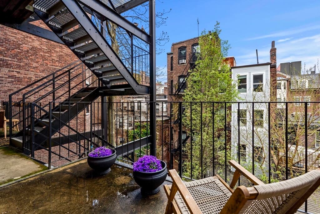 Condominium at 21 Hancock St # 3, Boston MA 02114, photo 21 of 23