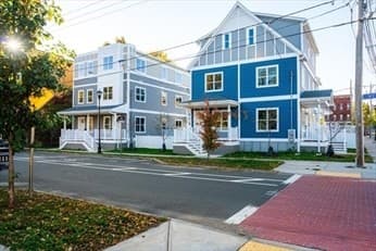 680 South East St., Holyoke MA 01040 photo 2
