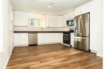 680 South East St., Holyoke MA 01040 photo 4