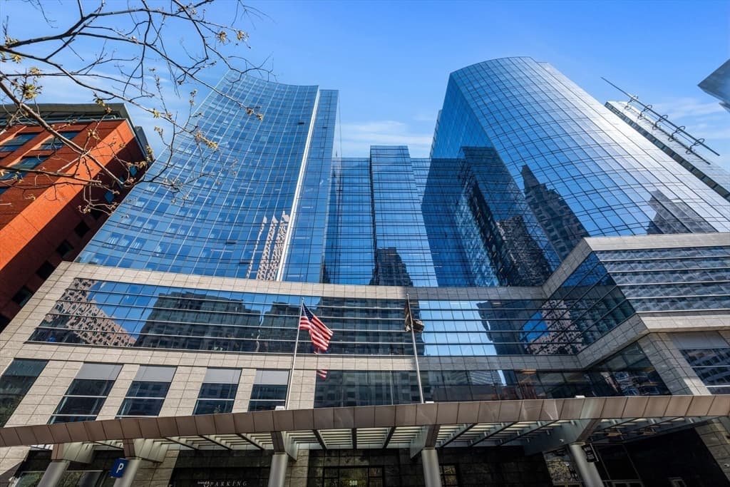 Condominium at 500 Atlantic Ave # 14S, Boston MA 02210, photo 2 of 12