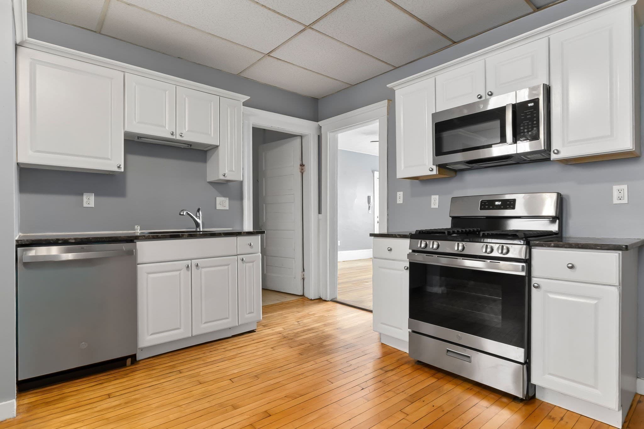 Condominium at 56 Ward St # 3B, Salem MA 01970, Salem, photo 2 of 14