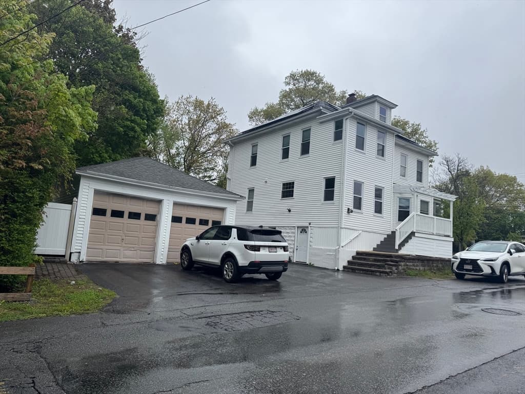 343 South St, Fitchburg MA 01420
