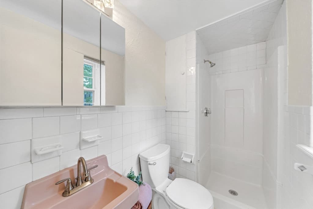 Condominium at 198 Lake Shore Road # 2, Boston MA 02135, photo 17 of 30