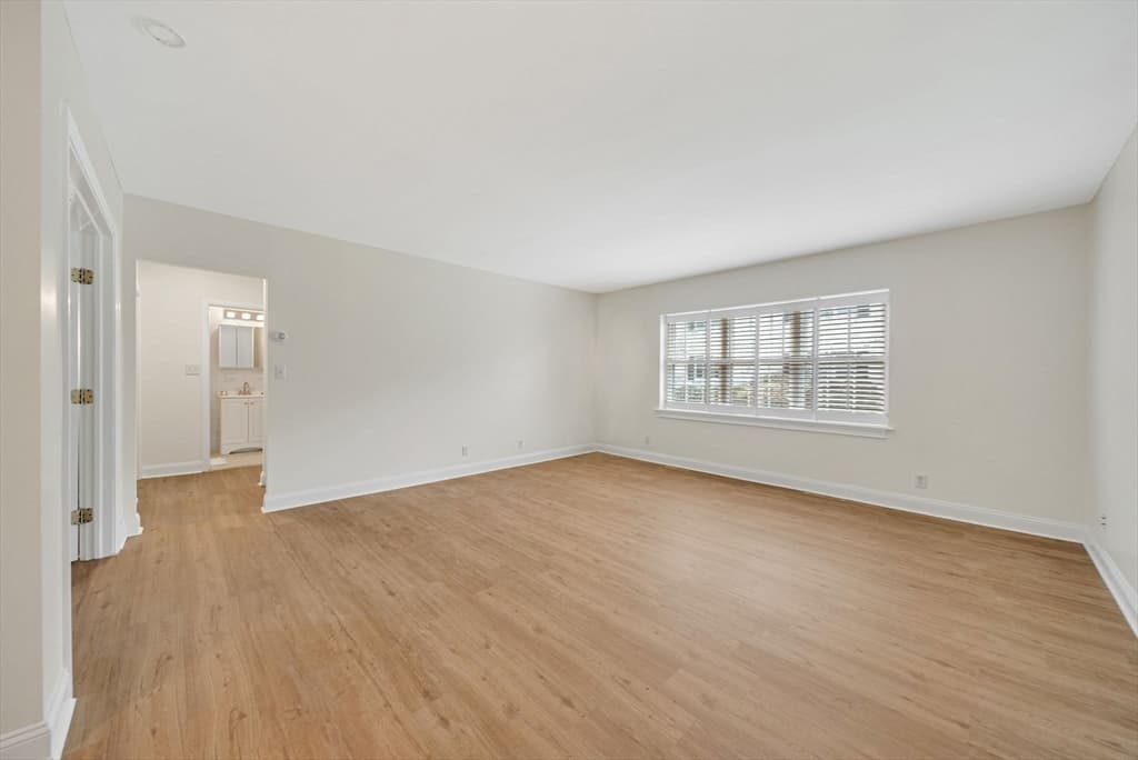Condominium at 198 Lake Shore Road # 2, Boston MA 02135, photo 7 of 30