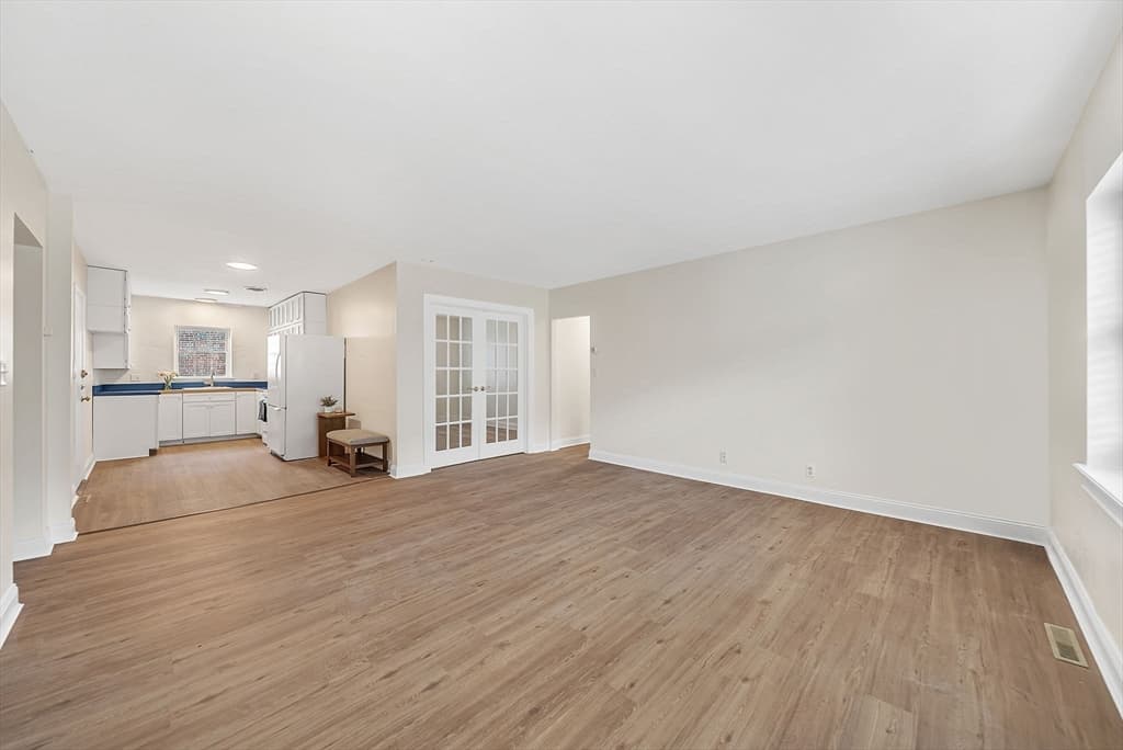 Condominium at 198 Lake Shore Road # 2, Boston MA 02135, photo 4 of 30