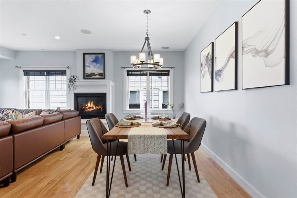 Condominium at 345 W Broadway # 8, Boston MA 02127, Boston, photo 4 of 17