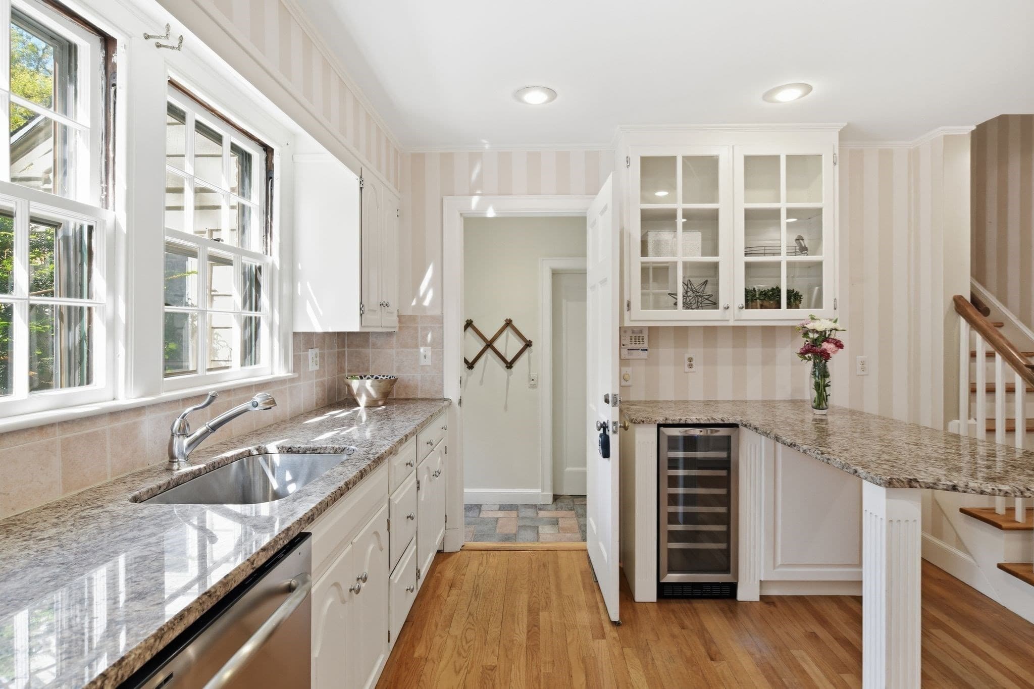 Single Family Residence at 38 Oxford Road, Longmeadow MA 01106, photo 13 of 42