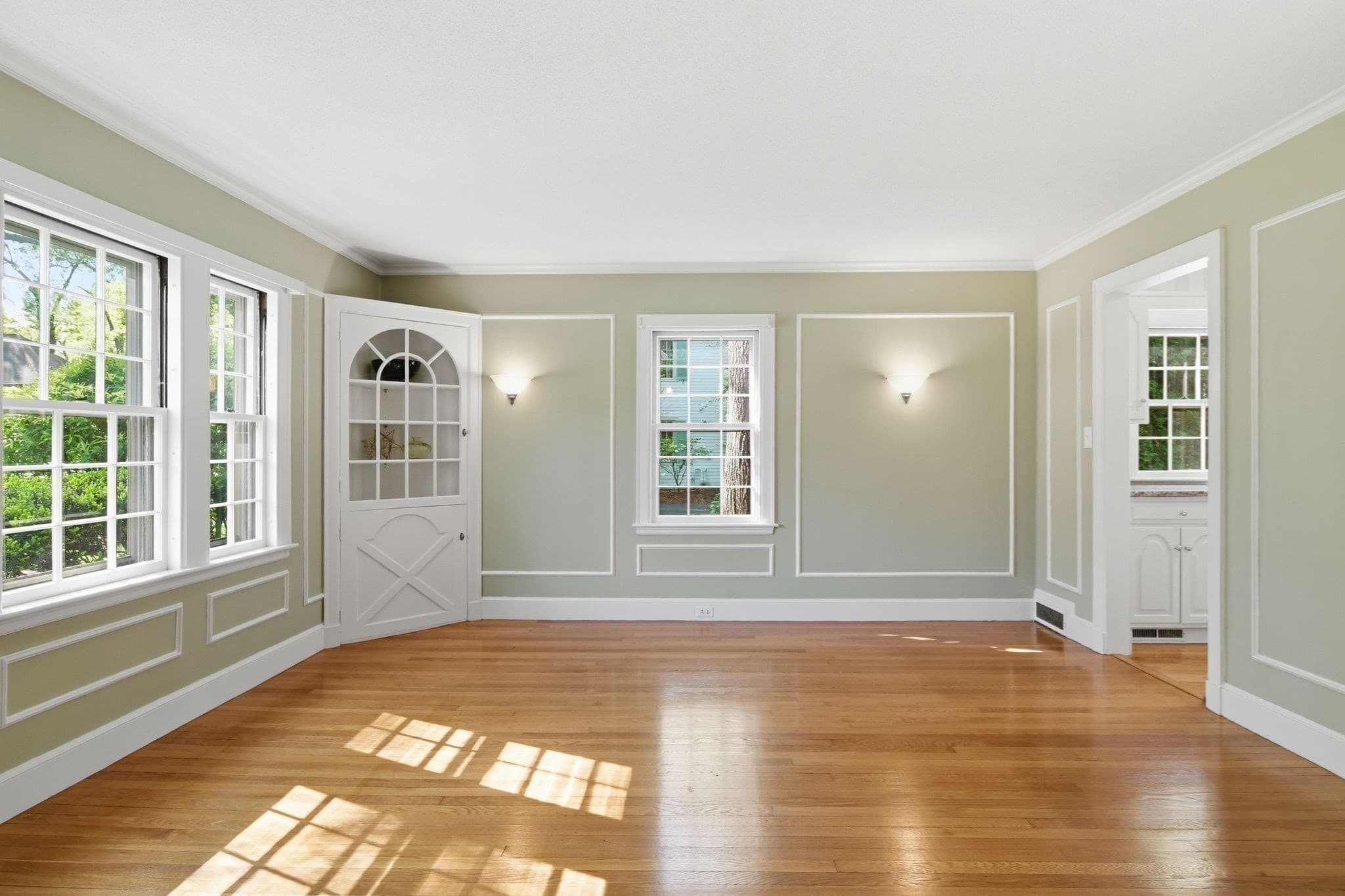 Single Family Residence at 38 Oxford Road, Longmeadow MA 01106, photo 17 of 42