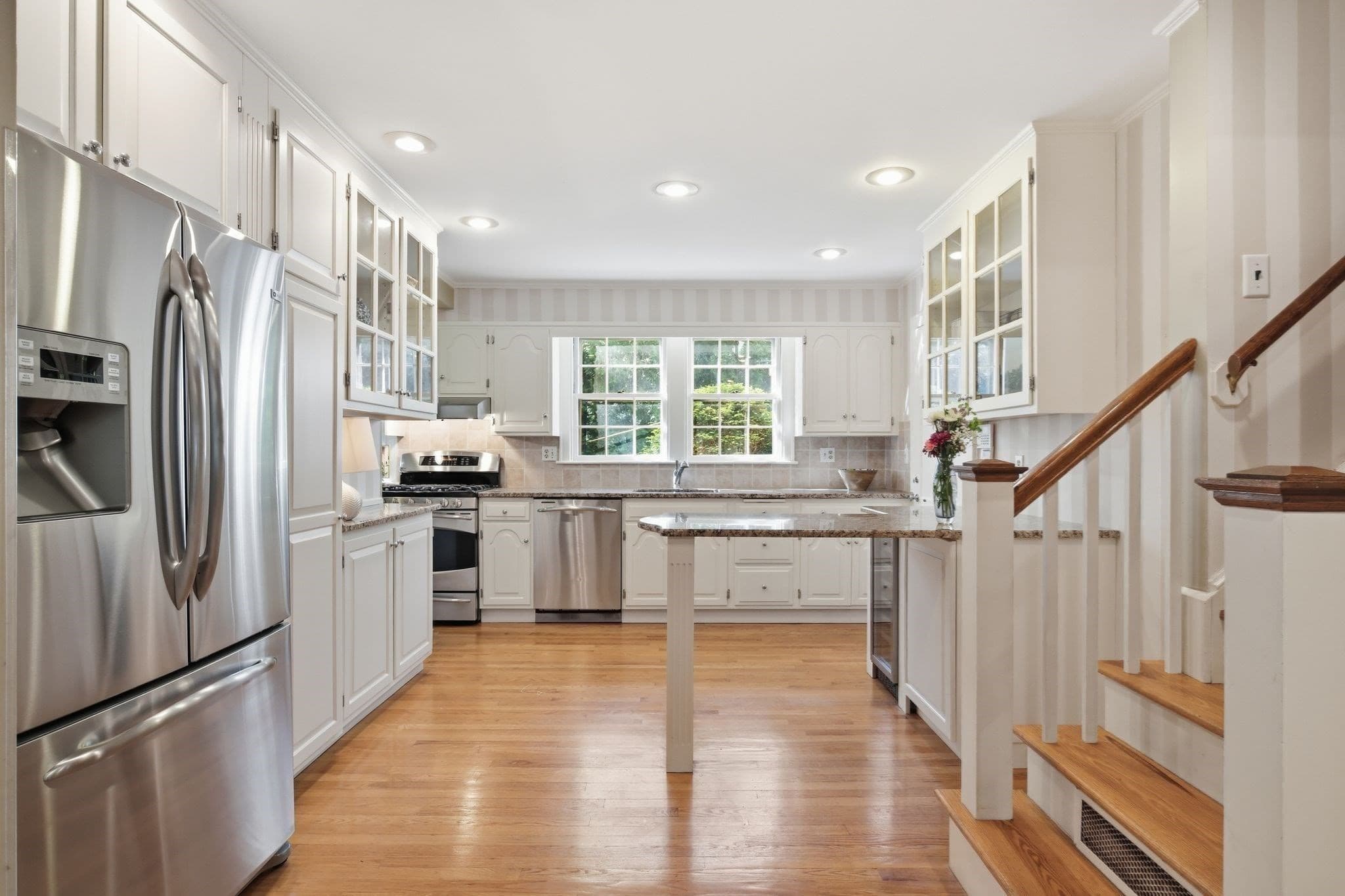 Single Family Residence at 38 Oxford Road, Longmeadow MA 01106, photo 12 of 42