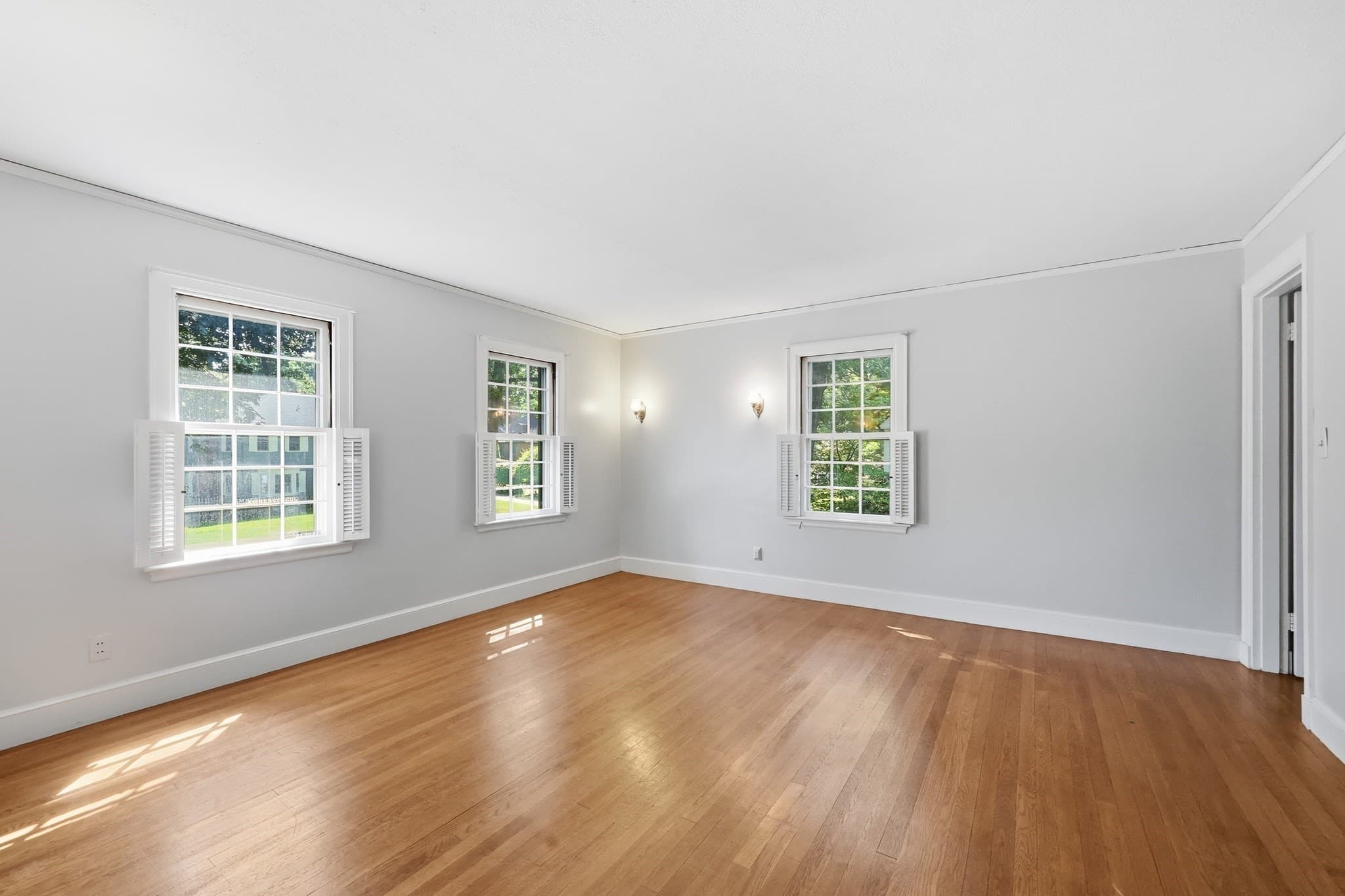 Single Family Residence at 38 Oxford Road, Longmeadow MA 01106, photo 26 of 42