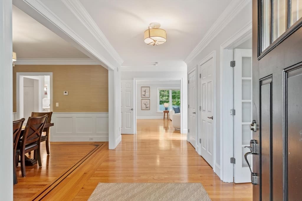 Single Family Residence at 56 Old Marlboro Rd, Concord MA 01742, photo 6 of 33