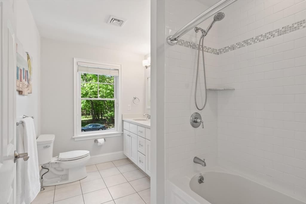 Single Family Residence at 56 Old Marlboro Rd, Concord MA 01742, photo 16 of 33